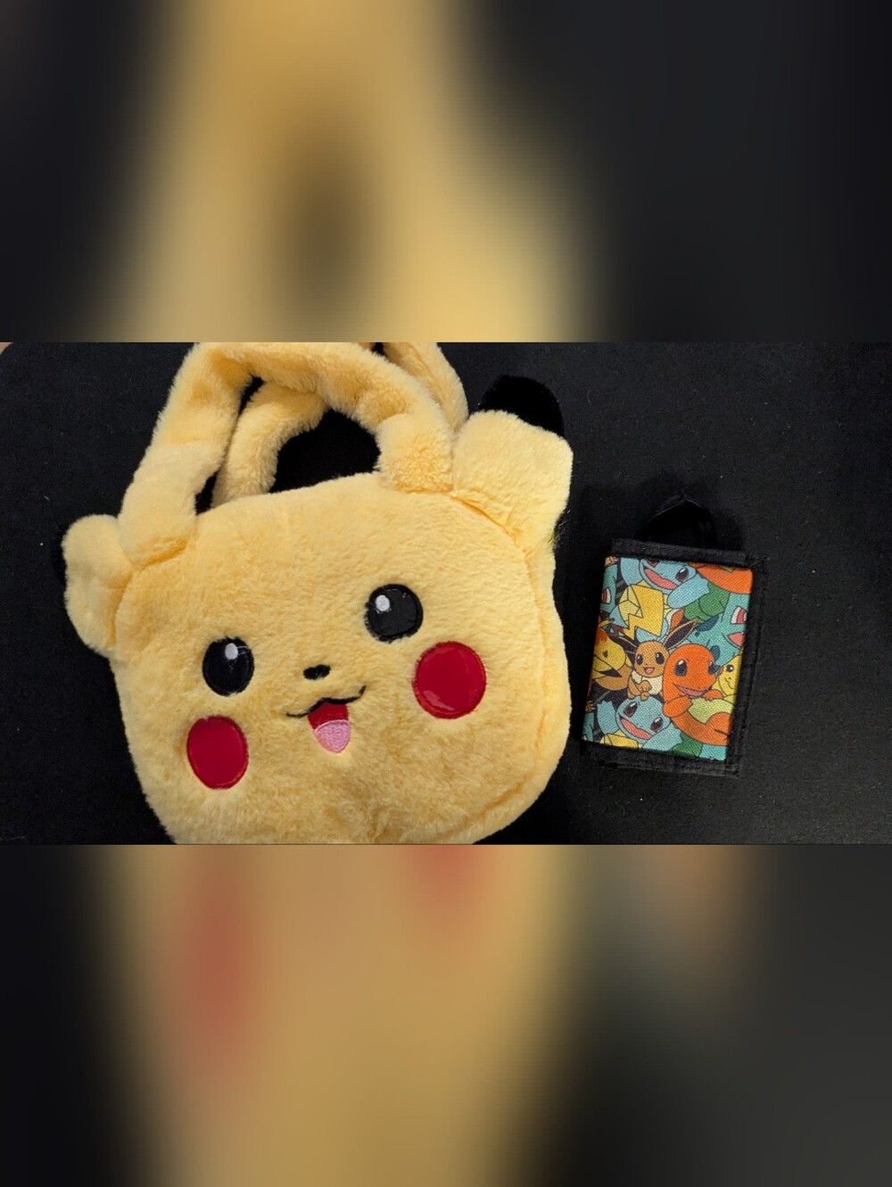 Pokémon Pikachu & Friends TrifoldVelcro wallet And Pikachu Plushie Handbag